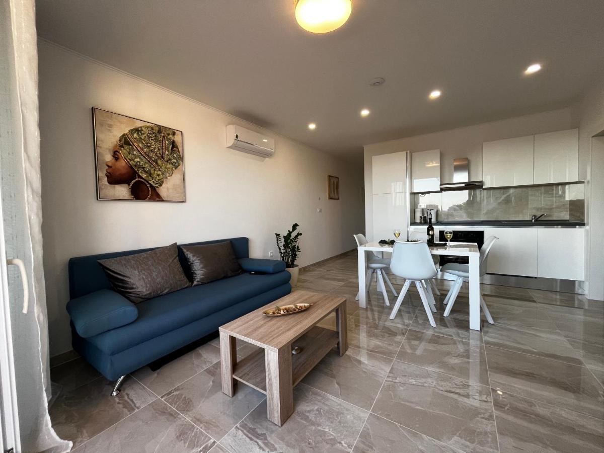 Pekasovi Seaview On A Beautiful Island Krapanj Apartment *