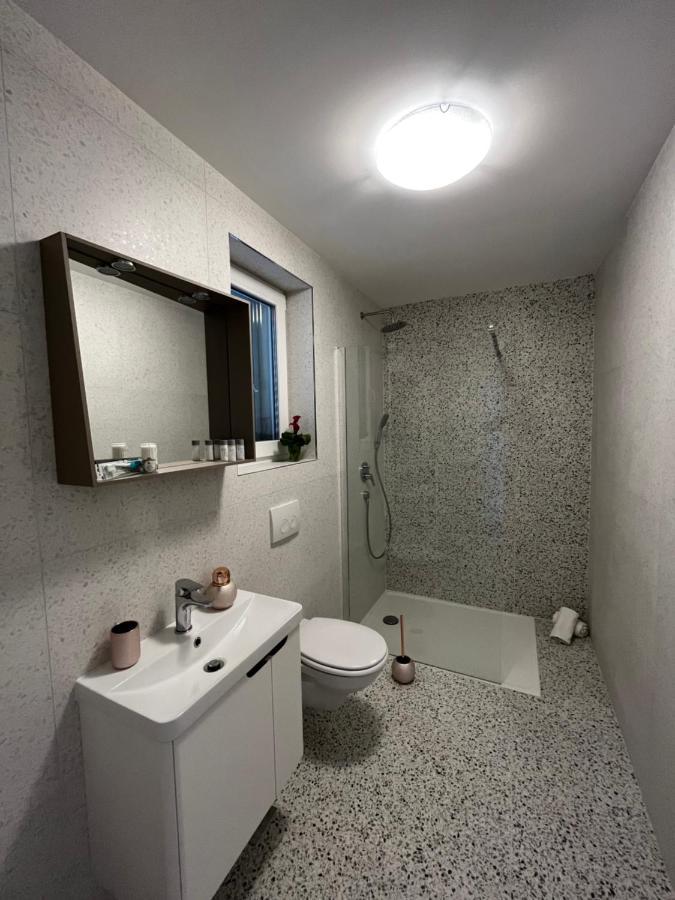 Apartment Pekasovi Seaview On A Beautiful Island Krapanj