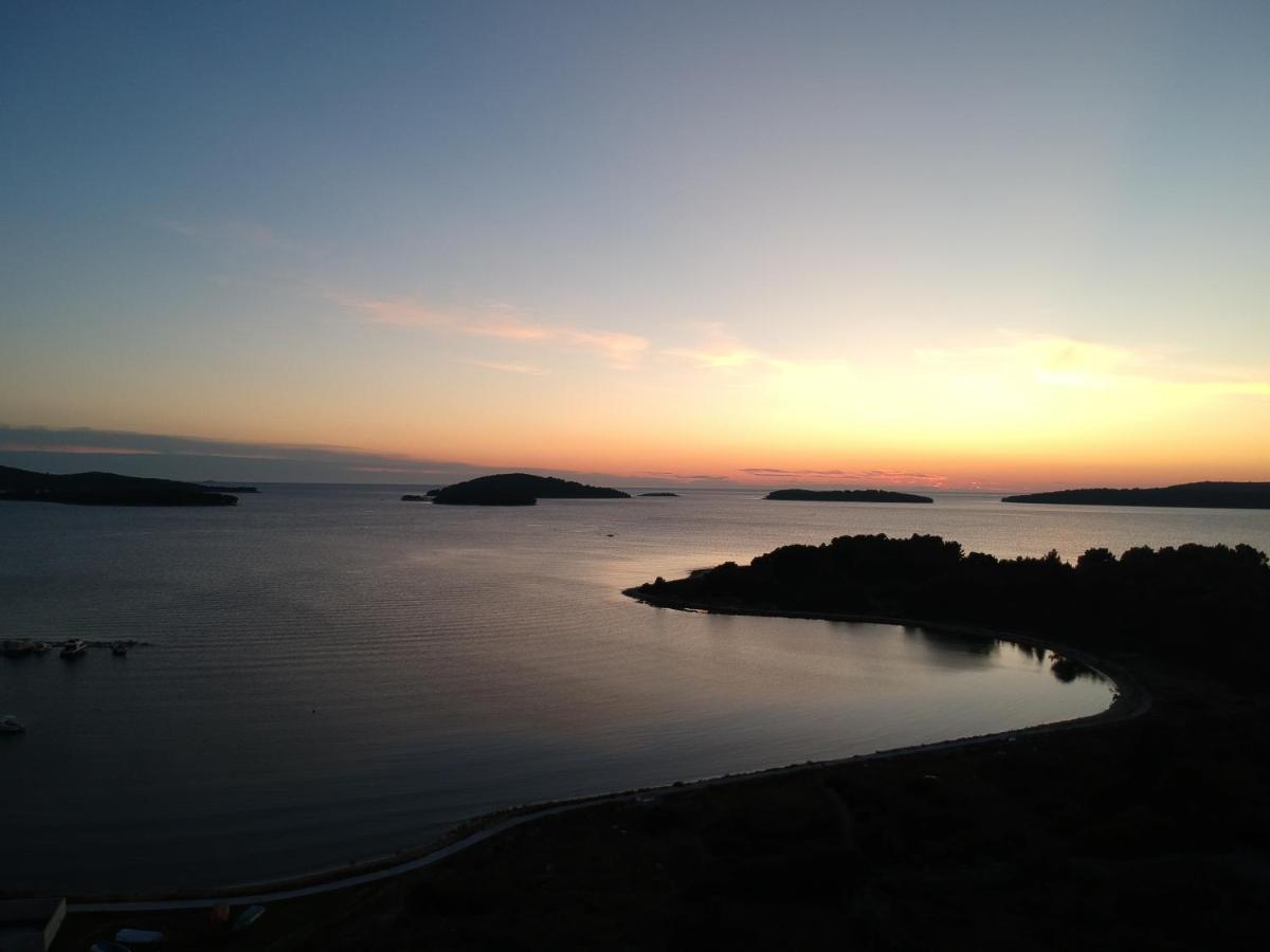 Apartment Pekasovi Seaview On A Beautiful Island Krapanj Sibenik